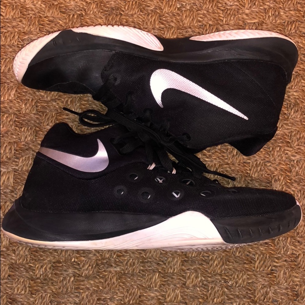 Nike Zoom Hyperquickness 2015 Basketball Shoe - Picture 5 of 12
